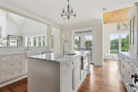 $1,595,000 | 1850 Lake Viking Terrace, Gallatin, MO 64640