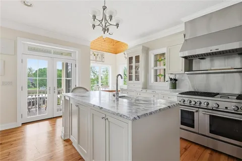 $1,595,000 | 1850 Lake Viking Terrace, Gallatin, MO 64640