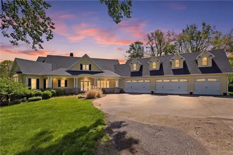$1,595,000 | 1850 Lake Viking Terrace, Gallatin, MO 64640