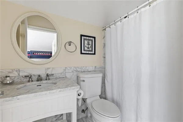 $1,595,000 | 1850 Lake Viking Terrace, Gallatin, MO 64640