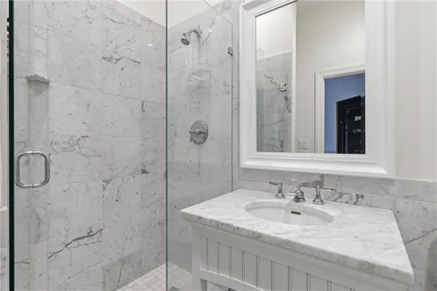 $1,595,000 | 1850 Lake Viking Terrace, Gallatin, MO 64640