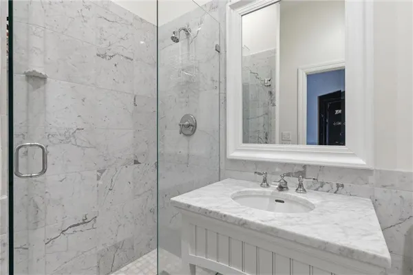 $1,595,000 | 1850 Lake Viking Terrace, Gallatin, MO 64640