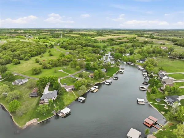$1,595,000 | 1850 Lake Viking Terrace, Gallatin, MO 64640