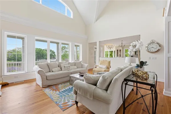 $1,595,000 | 1850 Lake Viking Terrace, Gallatin, MO 64640