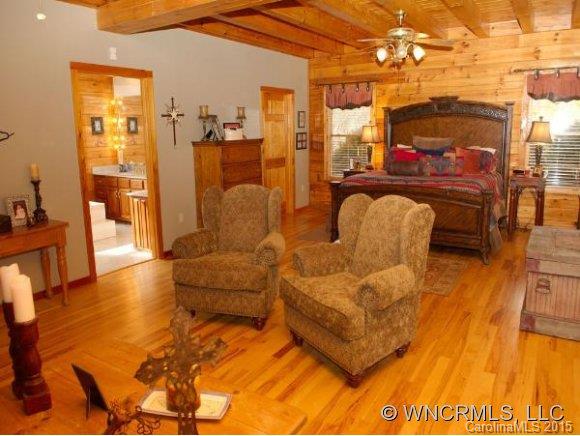 249 Pride Mountain Road Waynesville, NC 28786 - Photo 12 of 24 Gallery Image 12