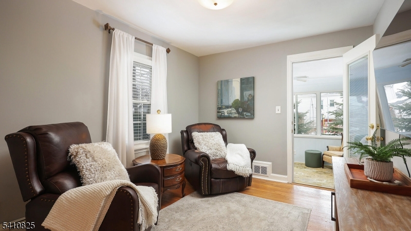 393 Huntington Road Union, NJ 07083 - Photo 17 of 40