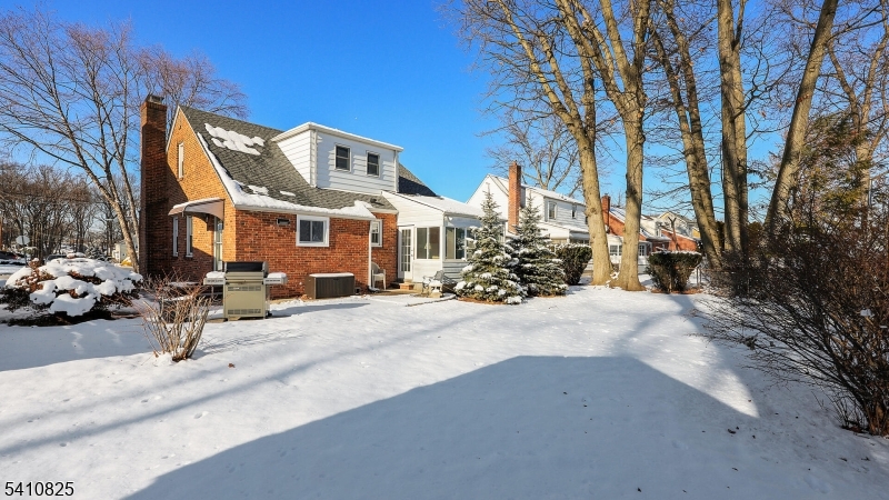 393 Huntington Road Union, NJ 07083 - Photo 34 of 40