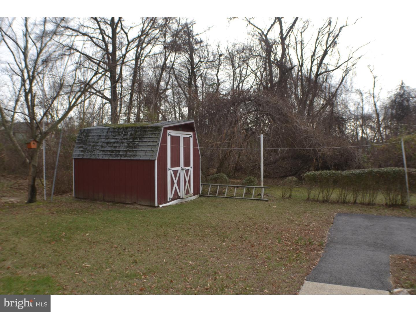 11 Island Road Bridgeport, NJ 08014 - Photo 11 of 14 Gallery Image 11