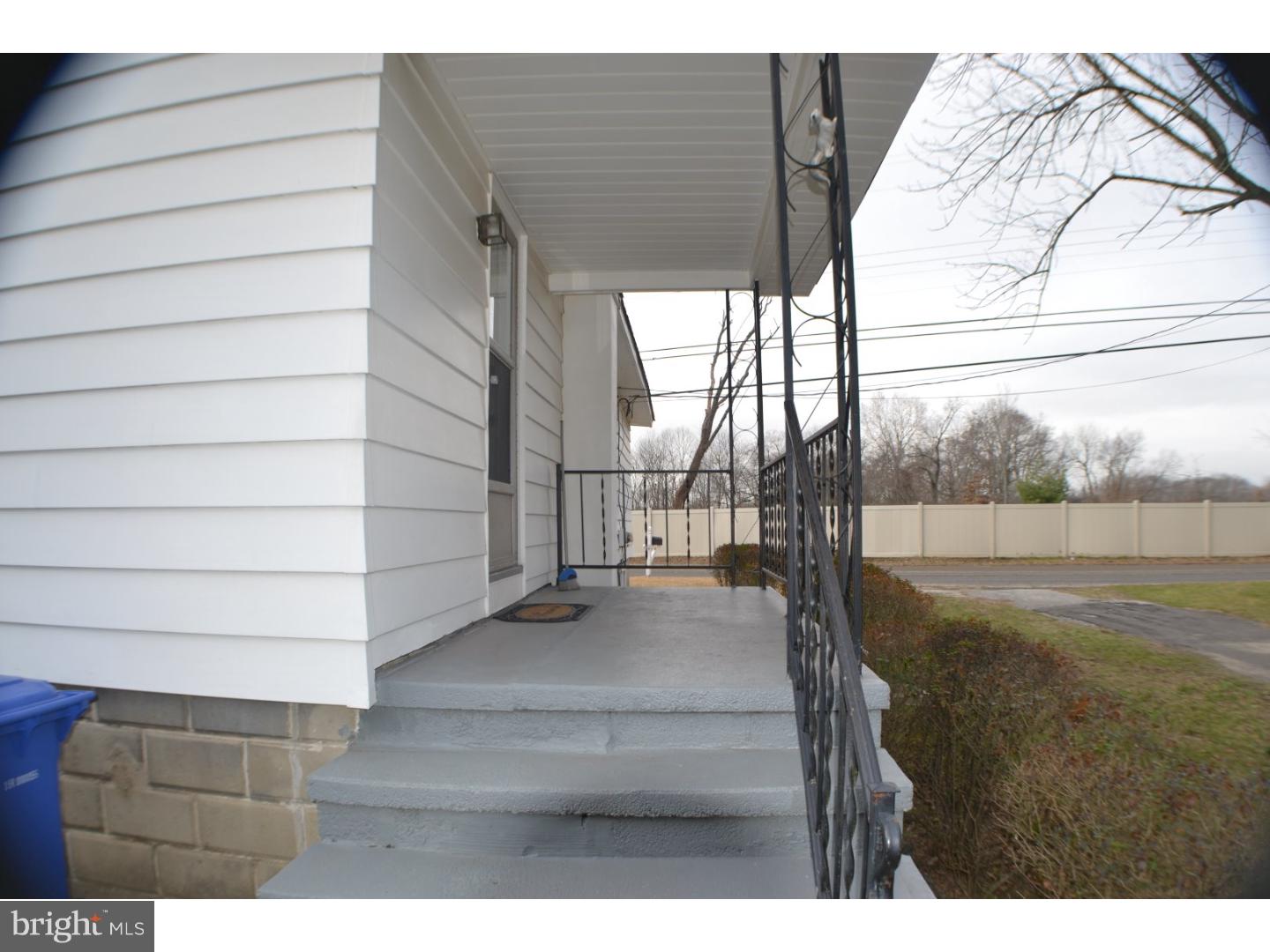 11 Island Road Bridgeport, NJ 08014 - Photo 4 of 14 Gallery Image 4