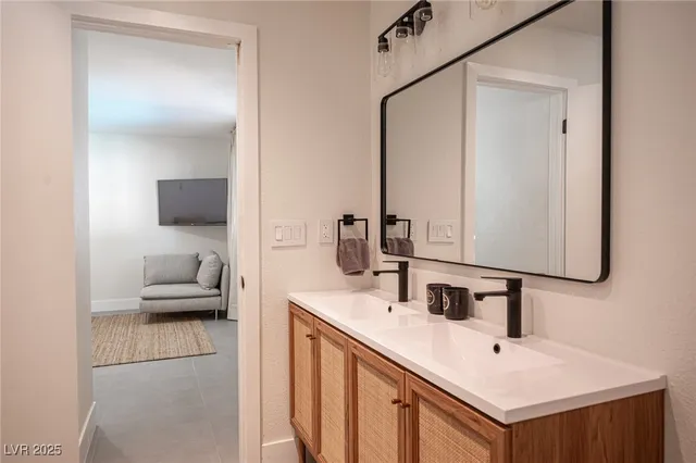 $3,500 | 6146 Peppermill Drive, Las Vegas, NV 89146