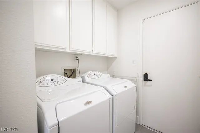 $3,500 | 6146 Peppermill Drive, Las Vegas, NV 89146