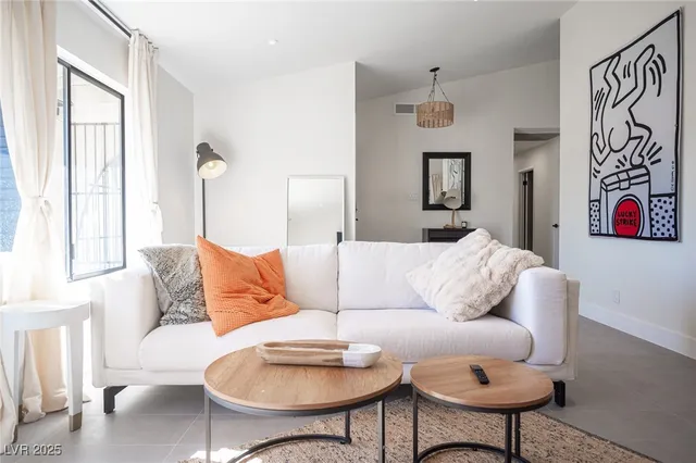 $3,500 | 6146 Peppermill Drive, Las Vegas, NV 89146