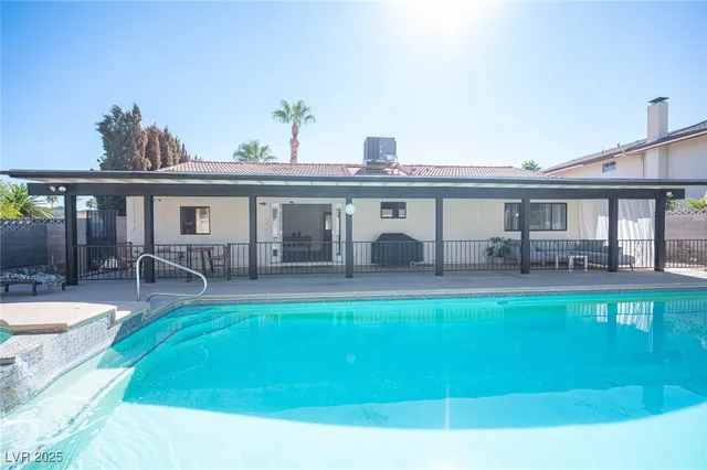 $3,500 | 6146 Peppermill Drive, Las Vegas, NV 89146