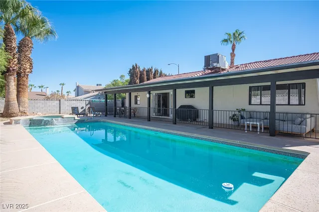 $3,500 | 6146 Peppermill Drive, Las Vegas, NV 89146