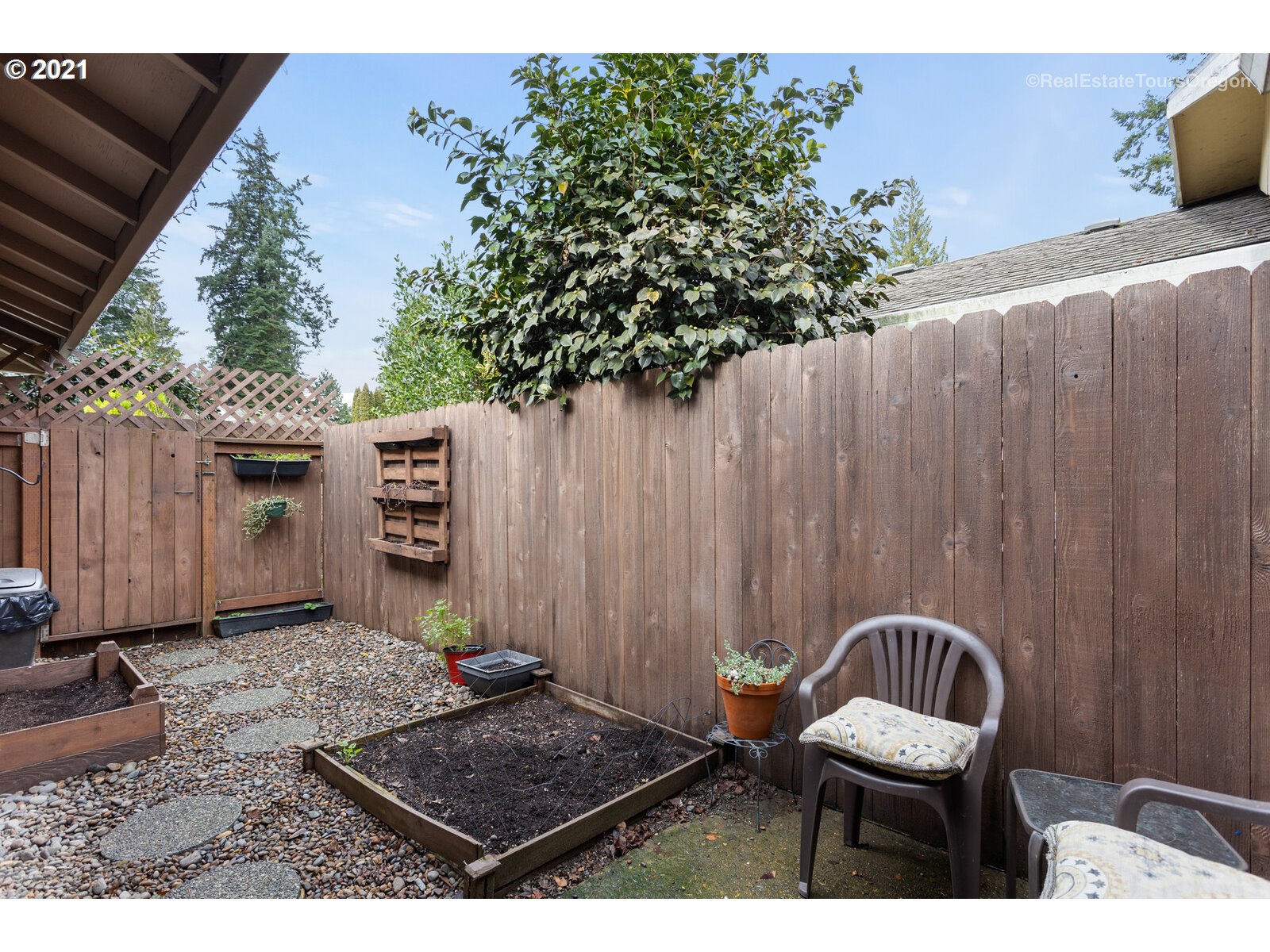 14110 Southwest 80th Court Tigard, OR 97224 - Photo 18 of 23