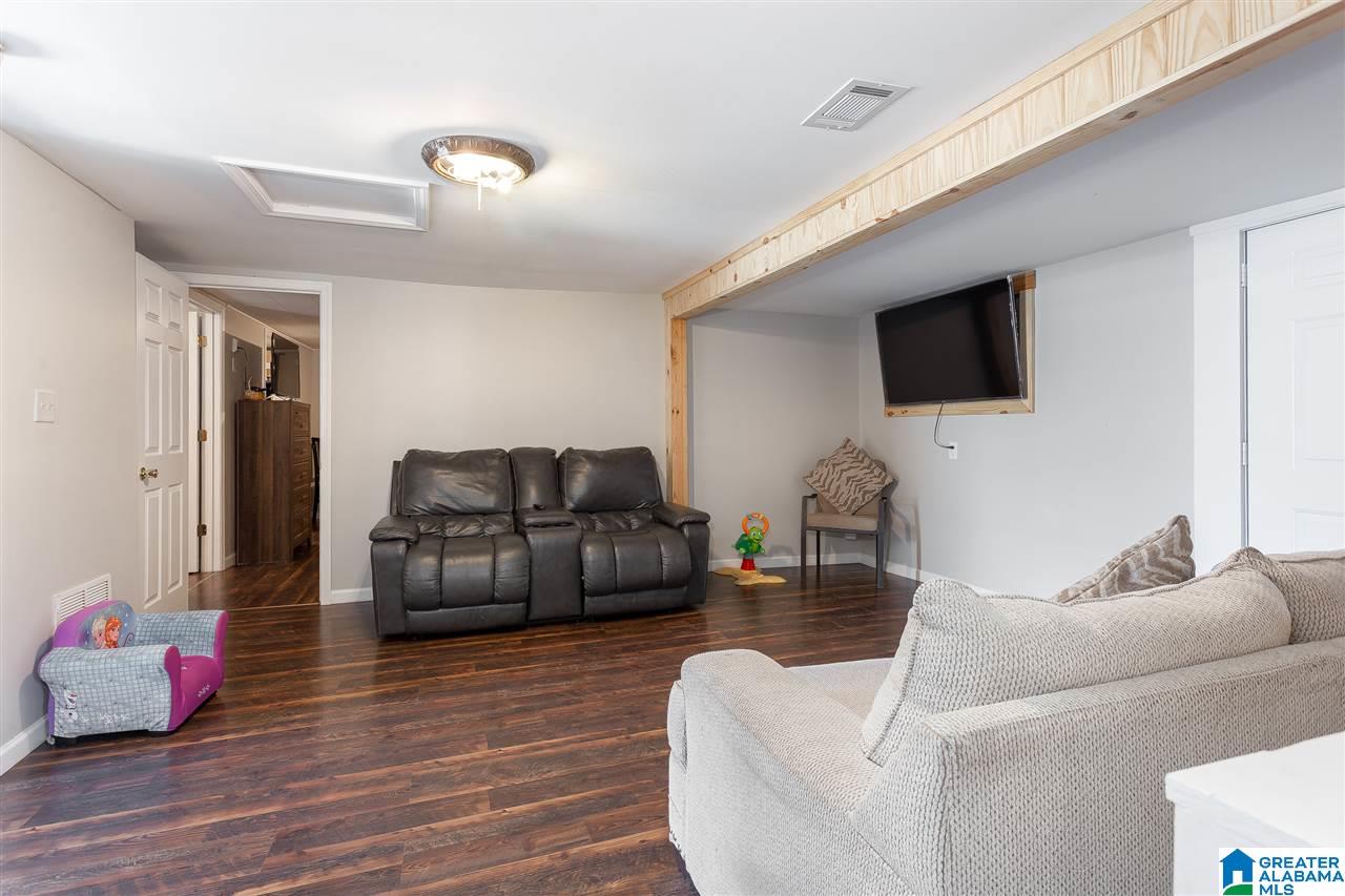 310 Elm Street Oneonta, AL 35121 - Photo 13 of 22