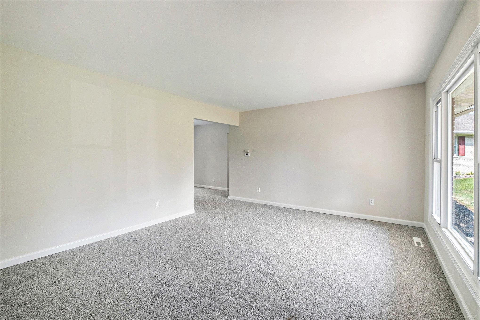 1379 Williamsburg Road Flint, MI 48507 - Photo 4 of 14 50181195-603aa7bc-e56a-40fa-9dab-4dff9c8ba5ee.JPG