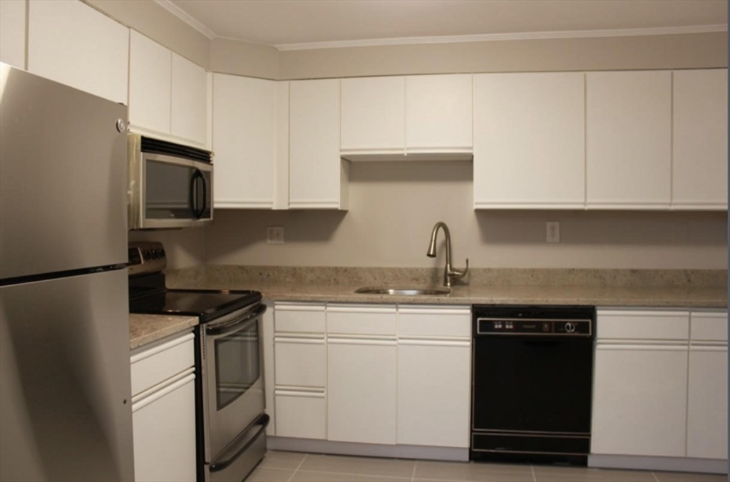 1321 Worcester Road, Unit 405 Framingham, MA 01701 - Photo 2 of 10