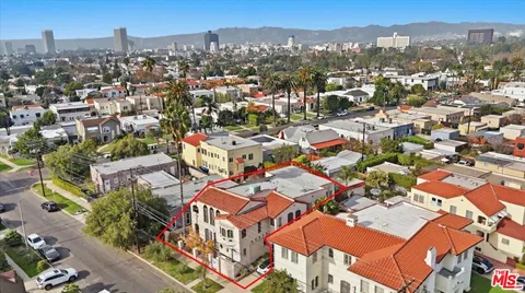 $2,095,000 | 4761 West 12th Street, Los Angeles, CA 90019