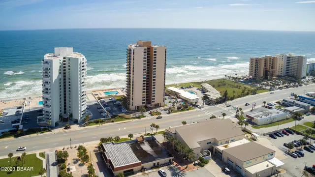 $3,000 | 3051 South Atlantic Avenue, Unit W040, Daytona Beach Shores, FL 32118