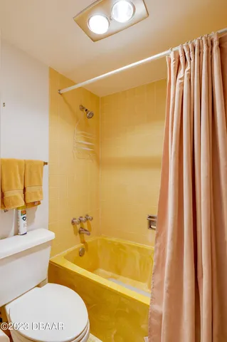 $3,000 | 3051 South Atlantic Avenue, Unit W040, Daytona Beach Shores, FL 32118