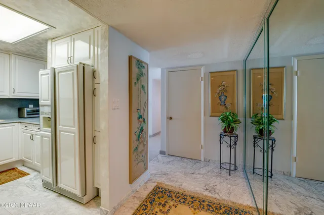 $3,000 | 3051 South Atlantic Avenue, Unit W040, Daytona Beach Shores, FL 32118