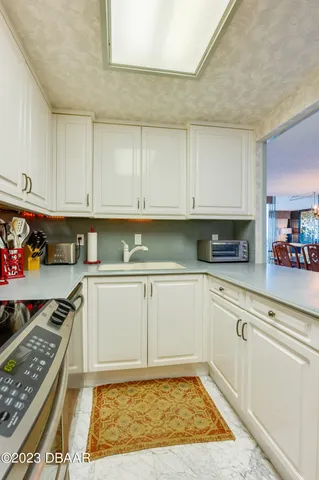 $3,000 | 3051 South Atlantic Avenue, Unit W040, Daytona Beach Shores, FL 32118