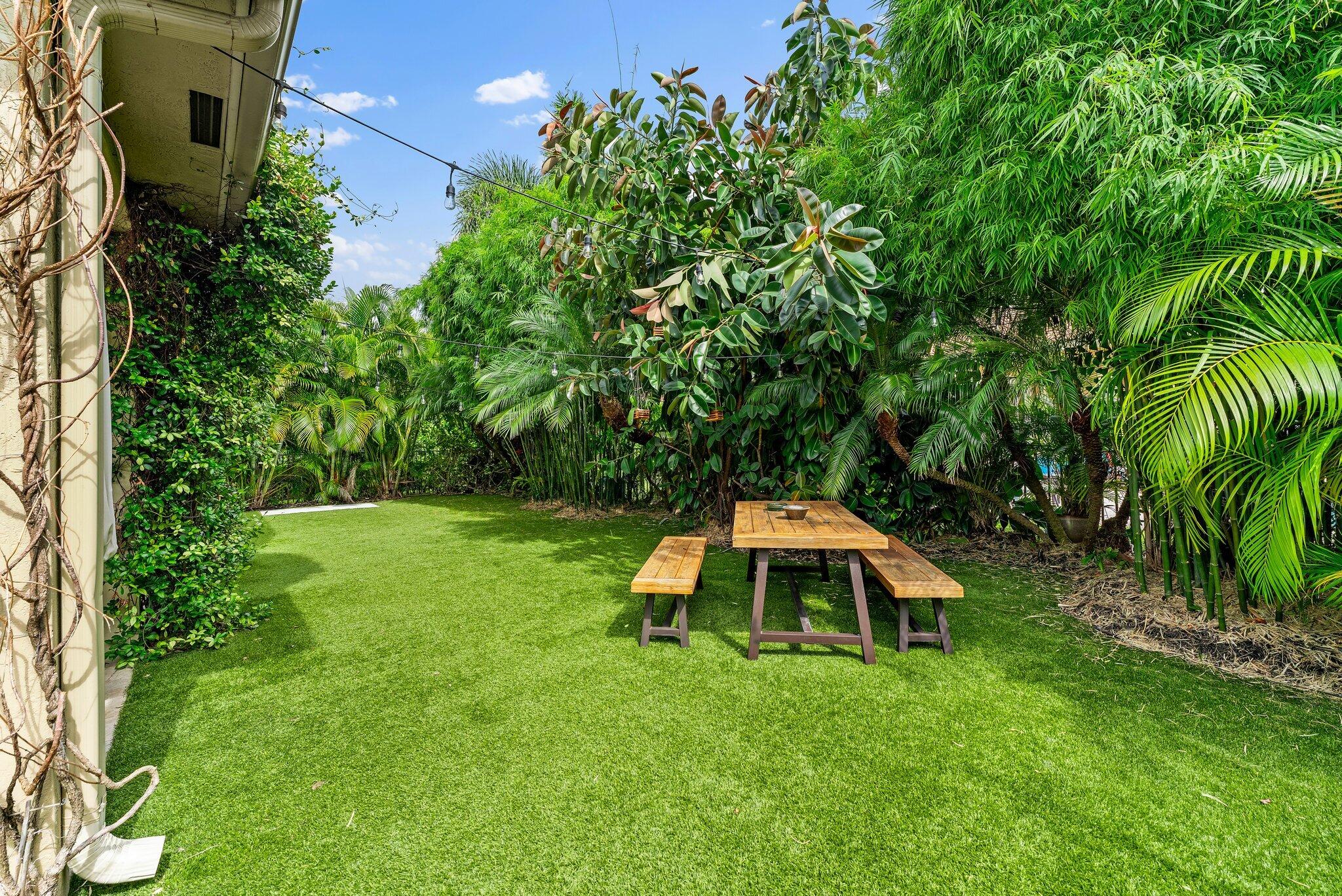 108 Via Azurra Jupiter, FL 33458 - Photo 73 of 78 Yard