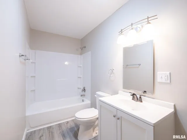 $129,900 | 1309 North Woodland Lane, Metamora, IL 61548