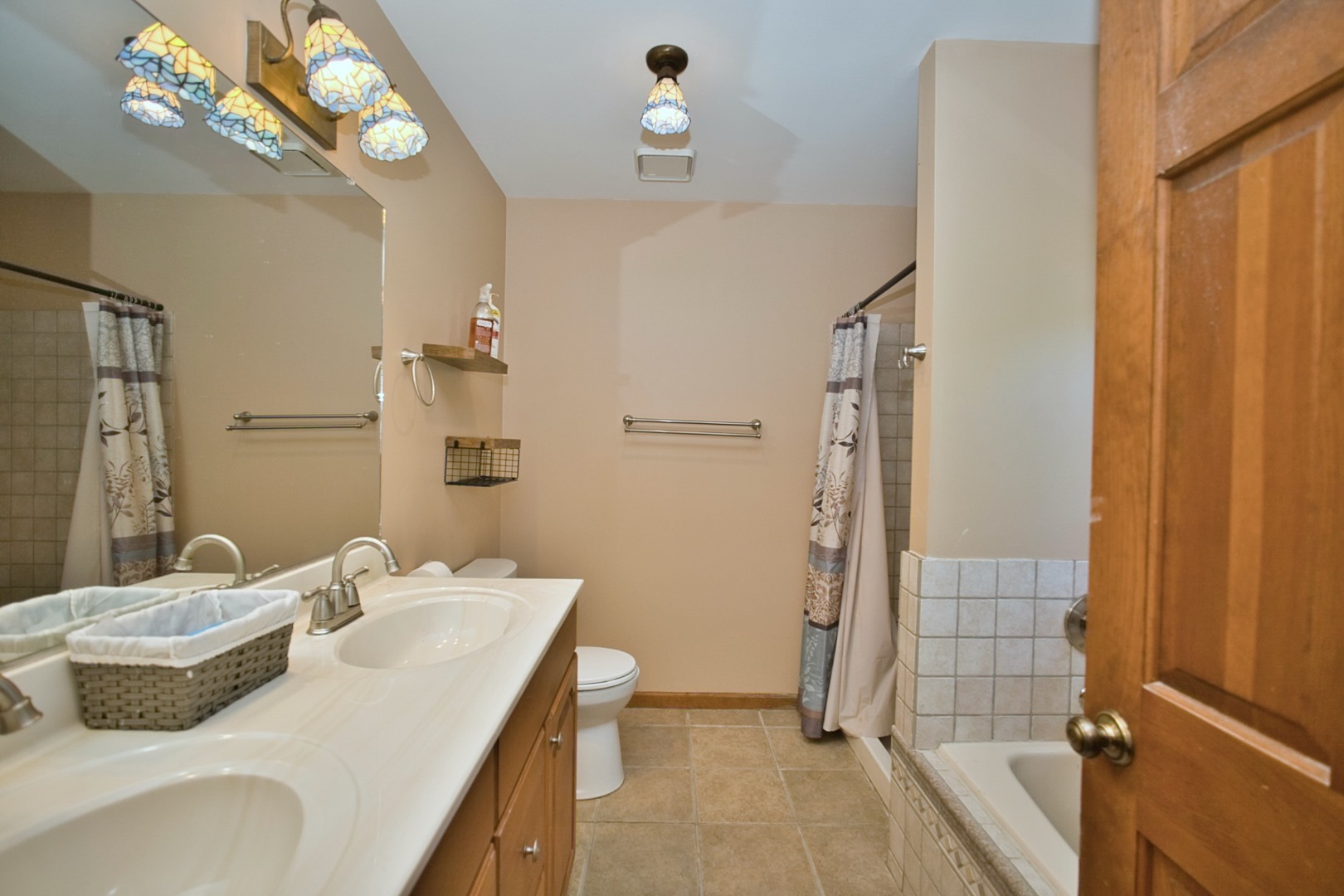 248 Perth Road Cary, IL 60013 - Photo 35 of 47