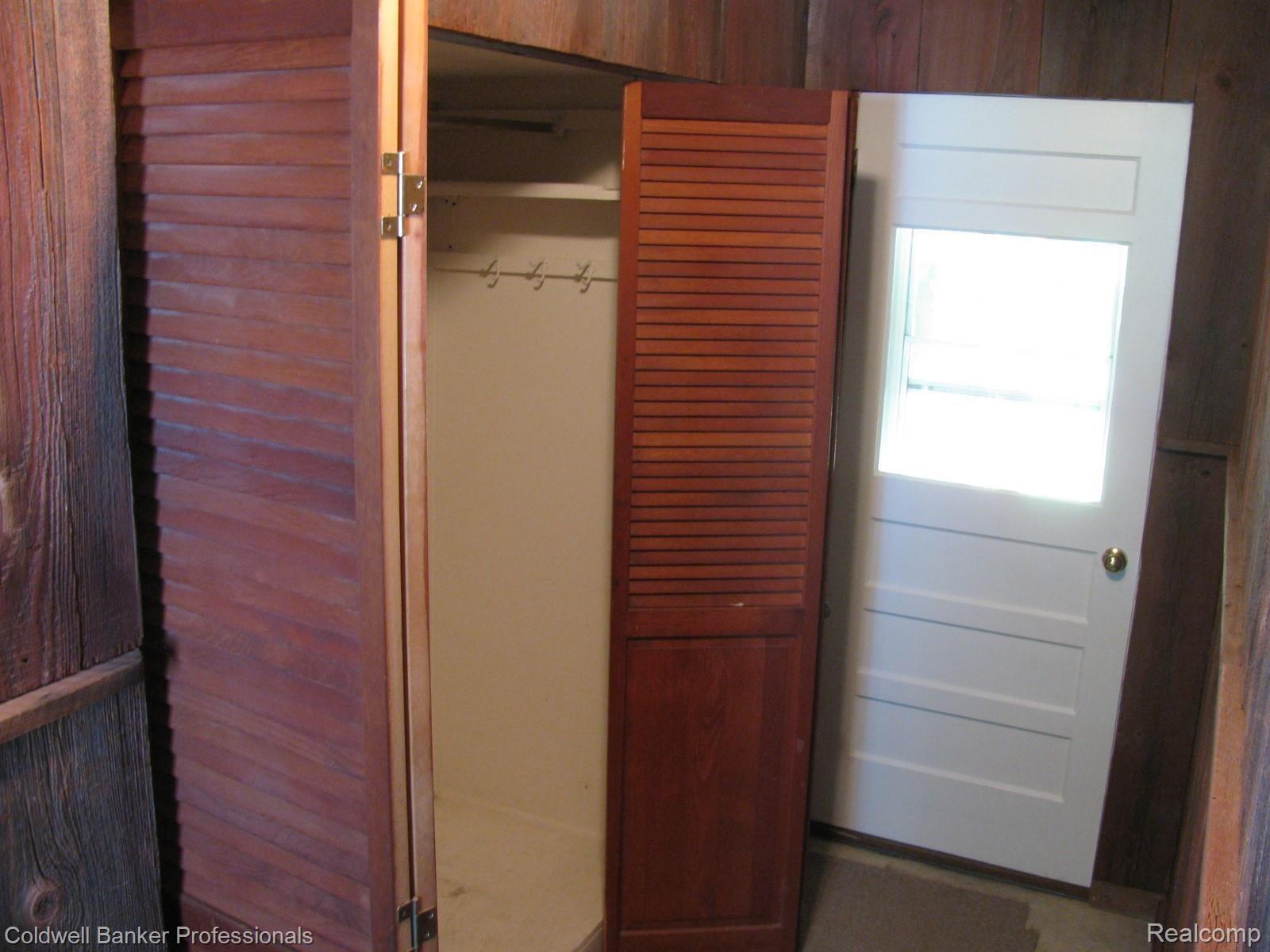 5979 State Road Fort Gratiot, MI 48059 - Photo 23 of 31 IMG_3285.JPG