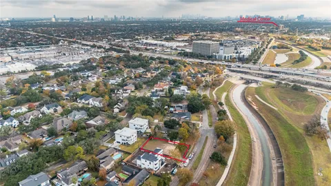 $520,000 | 4906 North Braeswood Boulevard, Houston, TX 77096