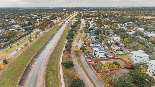 $520,000 | 4906 North Braeswood Boulevard, Houston, TX 77096