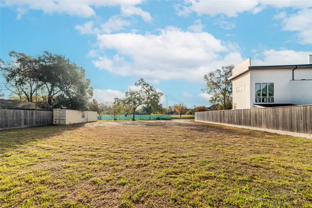 $520,000 | 4906 North Braeswood Boulevard, Houston, TX 77096