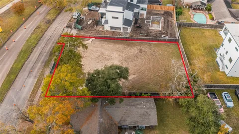 $520,000 | 4906 North Braeswood Boulevard, Houston, TX 77096