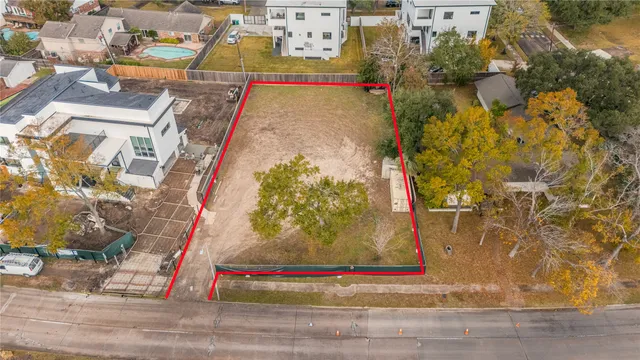 $520,000 | 4906 North Braeswood Boulevard, Houston, TX 77096