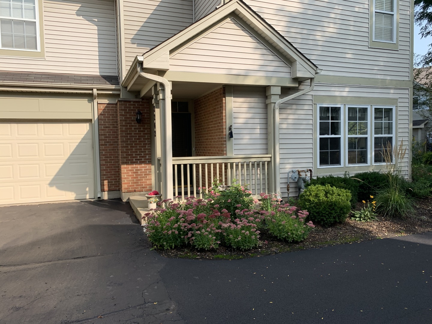 2242 Rockefeller Drive, Unit 2242 Geneva, IL 60134 - Photo 1 of 31