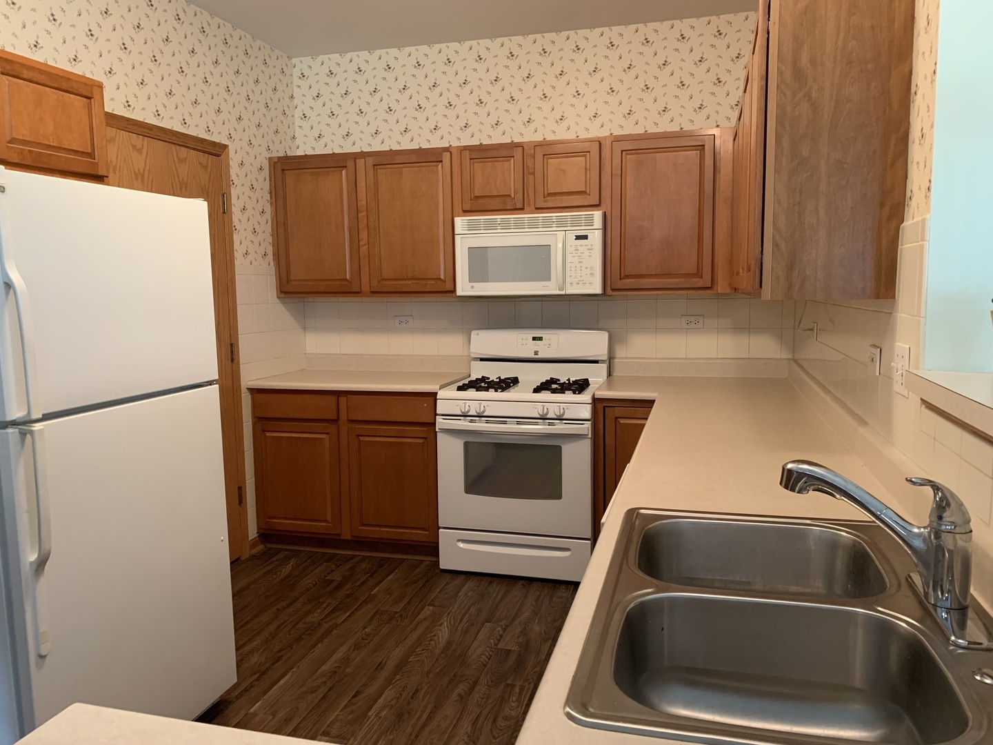 2242 Rockefeller Drive, Unit 2242 Geneva, IL 60134 - Photo 13 of 31