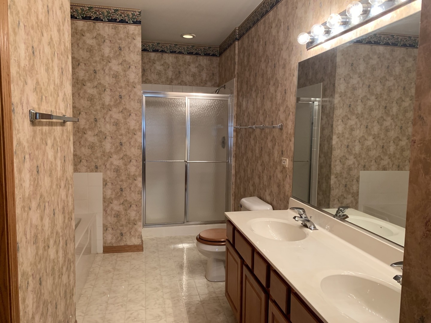 2242 Rockefeller Drive, Unit 2242 Geneva, IL 60134 - Photo 19 of 31