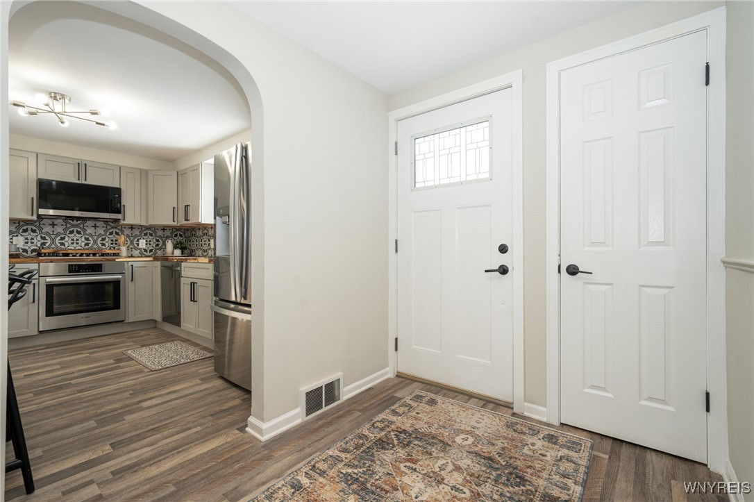 2367 Long Road Grand Island, NY 14072 - Photo 2 of 35 Entrance Foyer