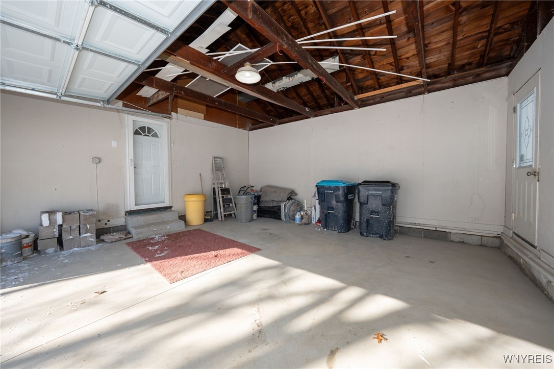 2367 Long Road Grand Island, NY 14072 - Photo 28 of 35 Garage2
