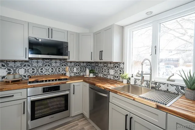 $289,999 | 2367 Long Road, Grand Island, NY 14072