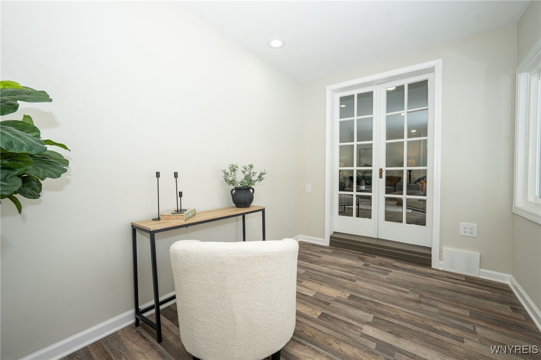 2367 Long Road Grand Island, NY 14072 - Photo 10 of 35 Rear door to Living area