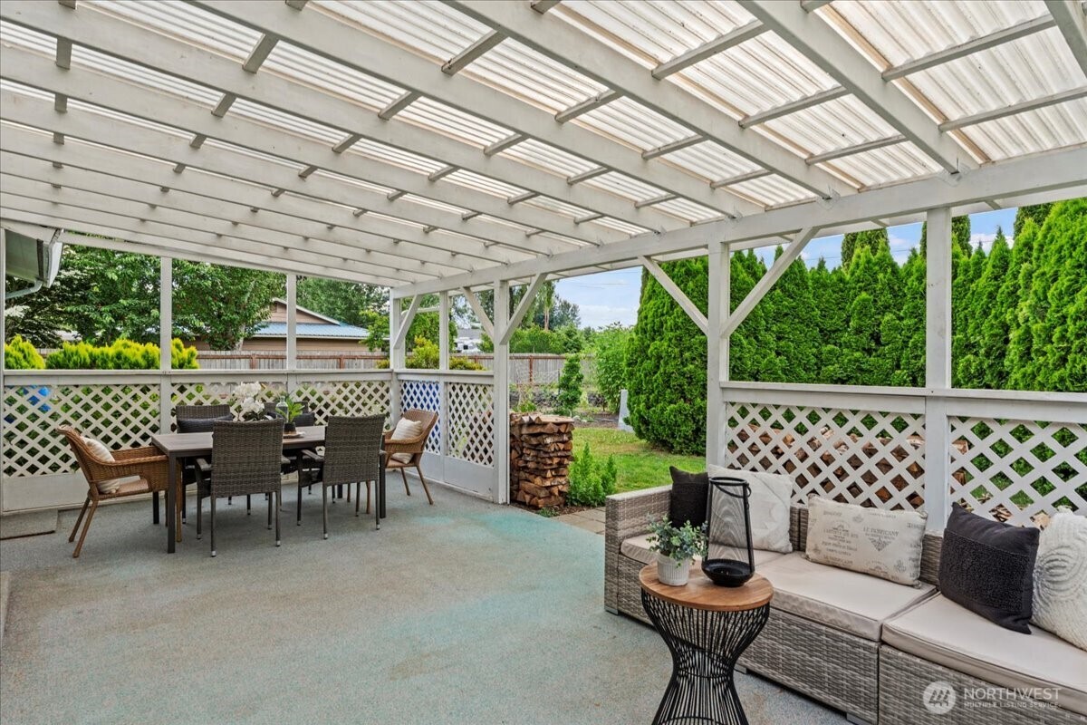 35632 Old Sultan-Startup Road Sultan, WA 98294 - Photo 25 of 40 a outdoor space with furniture