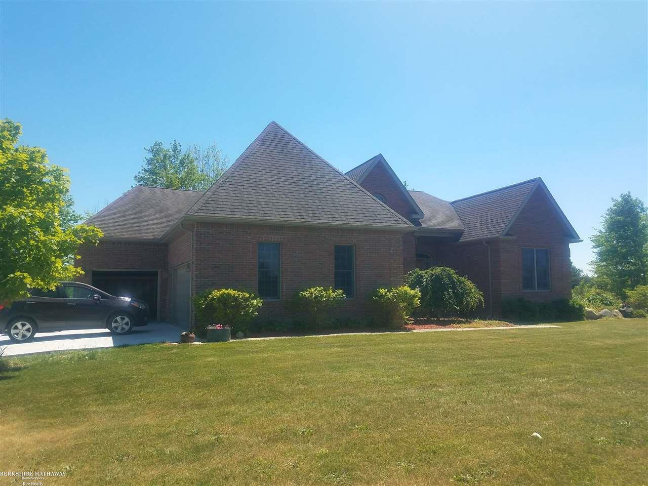 11535 Metcalf Road Emmett, MI 48022 - Photo 8 of 45 31349551-7.JPG
