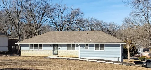 $335,000 | 1208 East Red Bridge Road, Kansas City, MO 64131