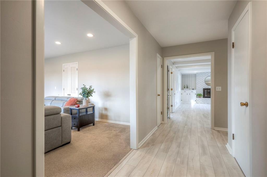 1208 East Red Bridge Road Kansas City, MO 64131 - Photo 4 of 35