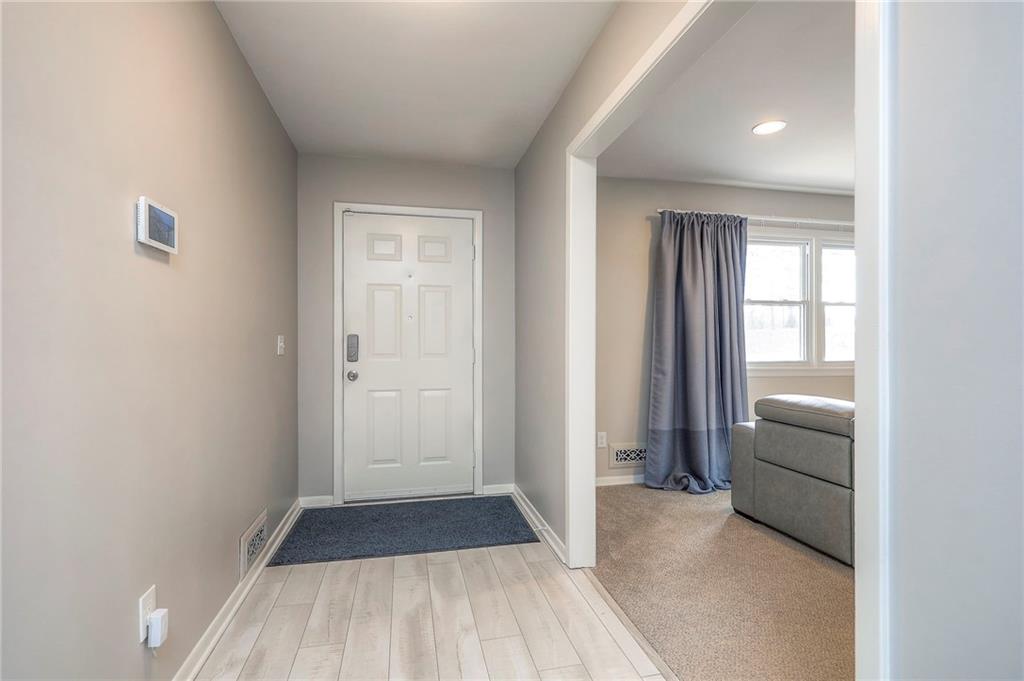 1208 East Red Bridge Road Kansas City, MO 64131 - Photo 5 of 35