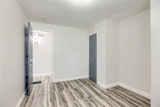 $189,000 | 1320 Northeast 44th Street, Kansas City, MO 64116