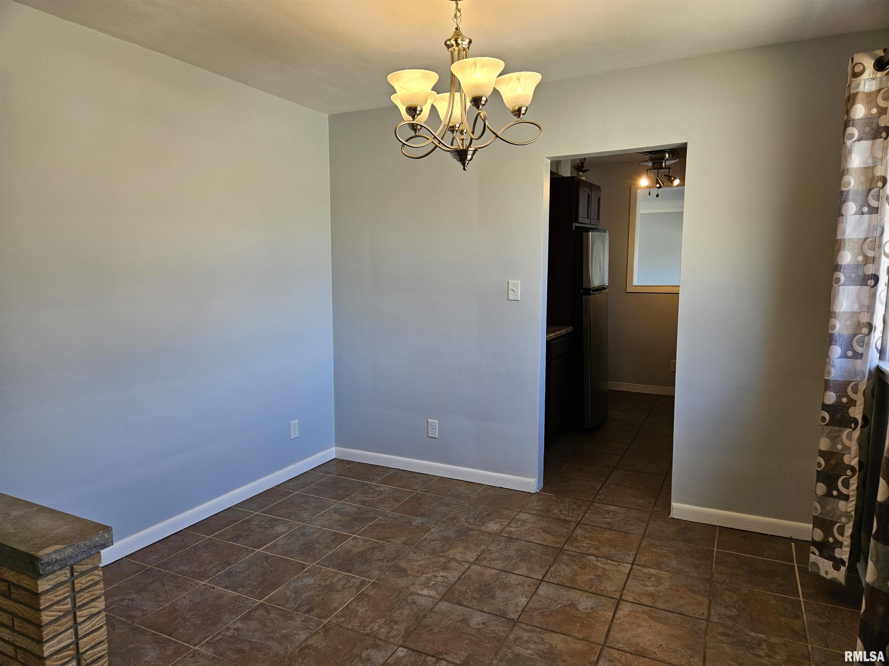 2000 Gregory Court Springfield, IL 62703 - Photo 8 of 21